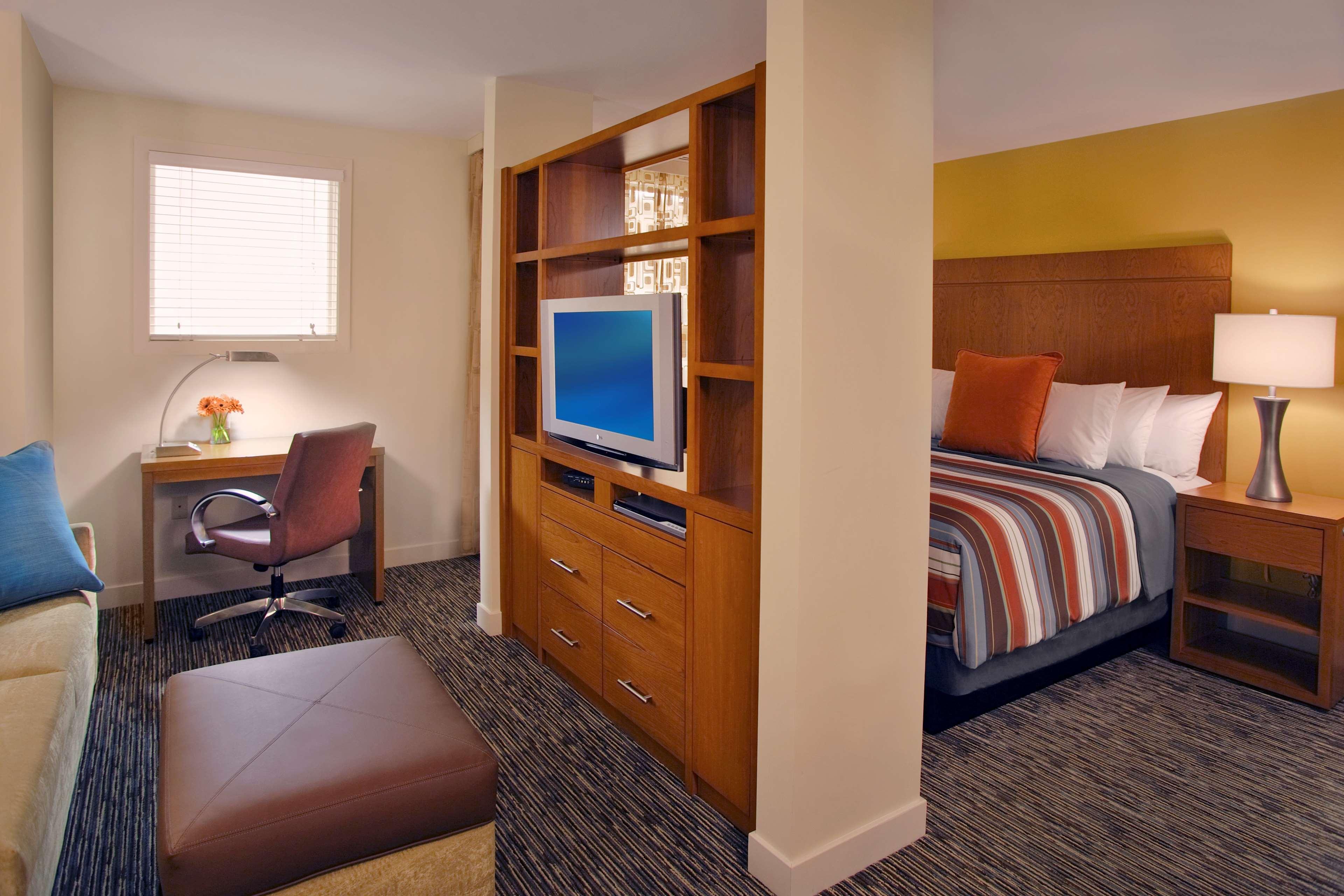 ไฮแอท เฮาส์ ชิคาโก วอร์เรนวิลล์ Hotel Warrenville ภายนอก รูปภาพ